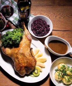 Kirchweihgans mit Beilagen
